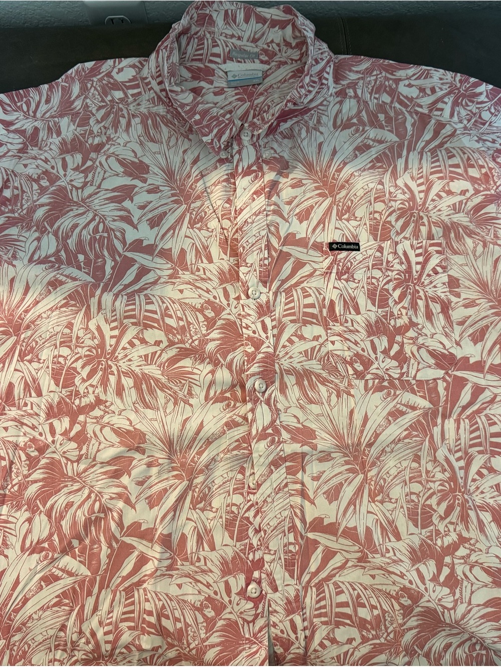 Columbia White and Rose Floral Short-Sleeve Button-Up Shirt XXL